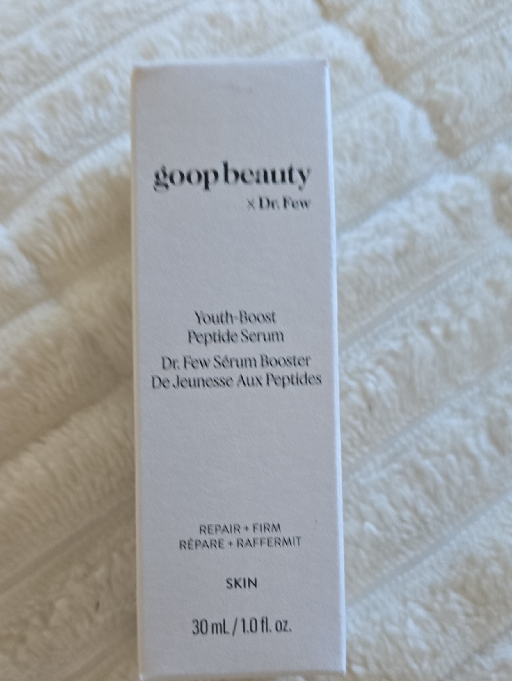 goop BeautyYouth-Boost Peptide Serum